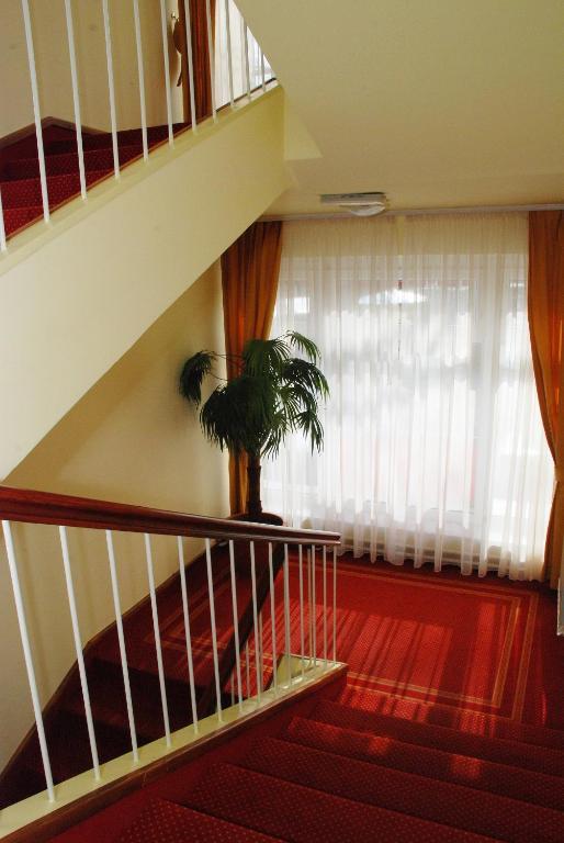 Hotel Zvezda Murska Sobota Exteriör bild