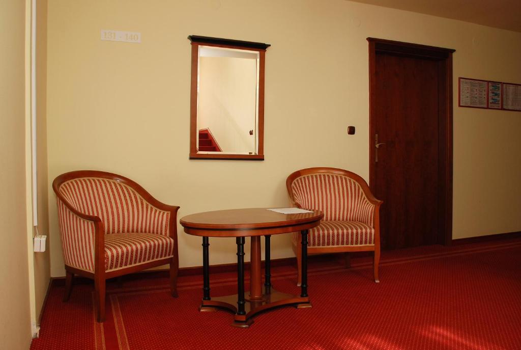 Hotel Zvezda Murska Sobota Exteriör bild